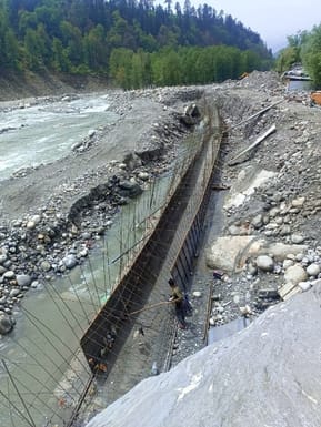 Security wall will prevent the danger of flood from Manali to Kullu