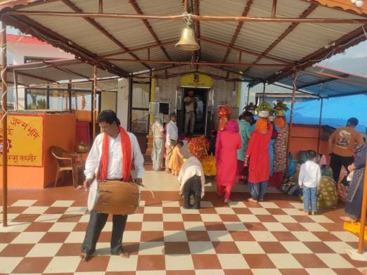 Pilgrims Reached At Sudh Mahadev Temple