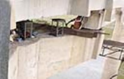Vehicle movement on Yamuna bridge will remain closed today and tomorrow work will start on pillar number 17