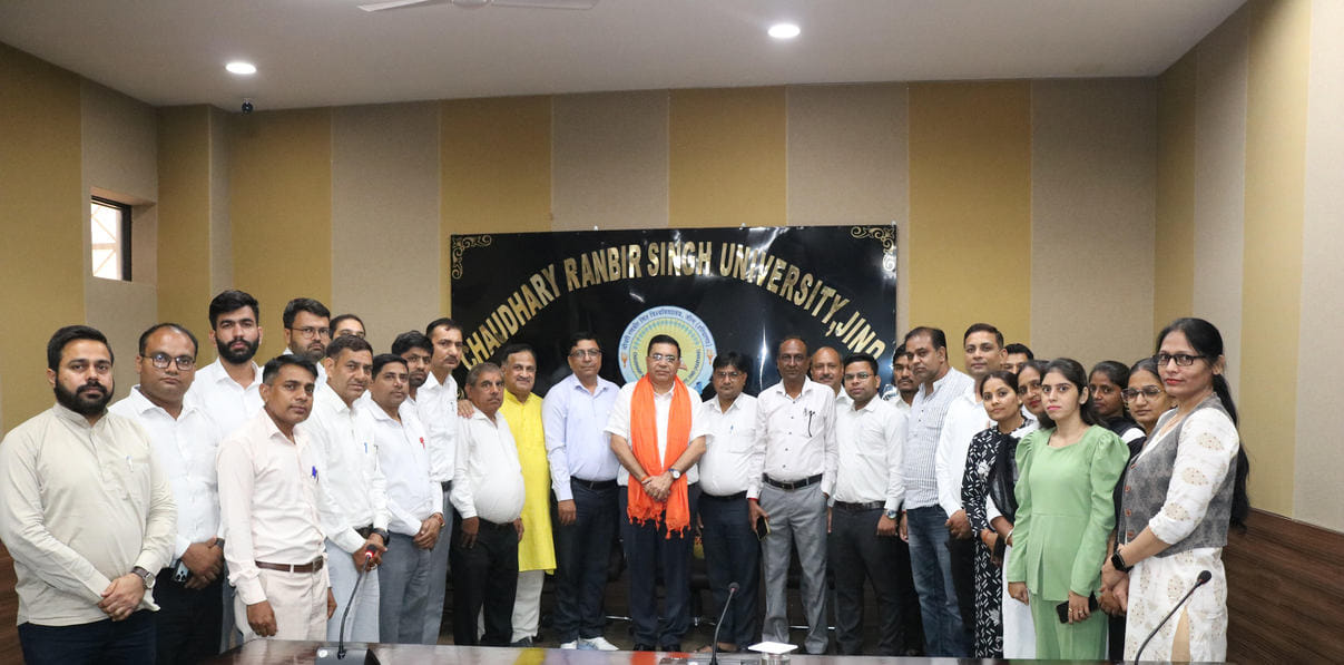 Bar Association welcomed the newly appointed Vice Chancellor of CRSU Prof. RP Saini