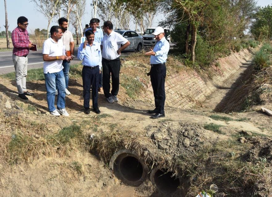 Get the cleaning work of drains and sewers completed before the monsoon: DC