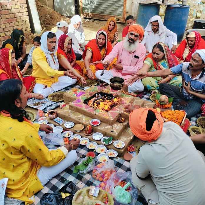 The idol was consecrated in the temple with chanting of mantras