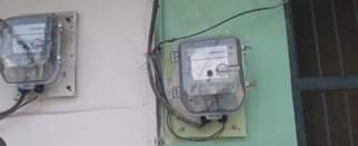 घर के बाहर लगे स्मार्ट मीटर