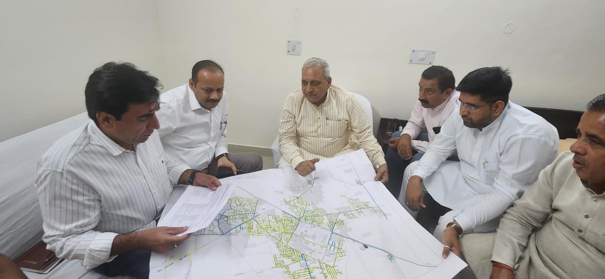 The minister ordered to complete the road, sewerage and drinking water works of Adampur by December
