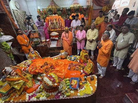 worship of Hanuman ji on bada Mangal