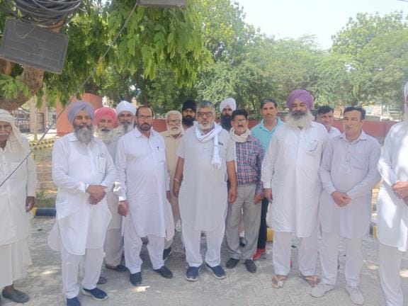 Farmers of 8 villages expressed their anger due to non-availability of water from Ghaggar and Bhakra