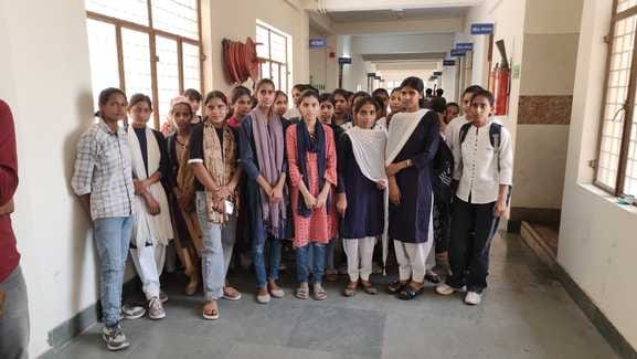 Students created ruckus in Government PG College Thana Bhawan