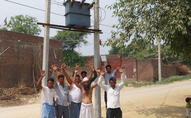 There was no electricity in Miraji Chowk and Kalyan Nagar throughout the night