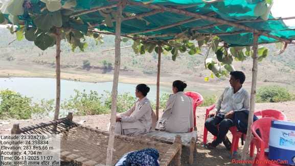 चरकनी और नाल में वन्य जीव गणना के लिए बनाई मचान पर तैनात वनकर्मी