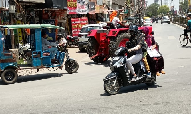 Extreme heat intensified, mercury reached 45 degrees
