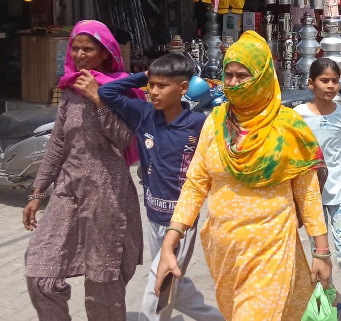 Temperature in the district increased by seven degrees in a week, electricity consumption doubled