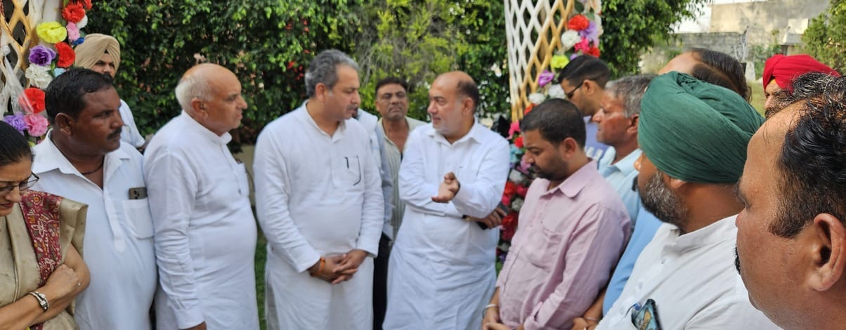 Factionalism in Congress was visible in front of CWC observer