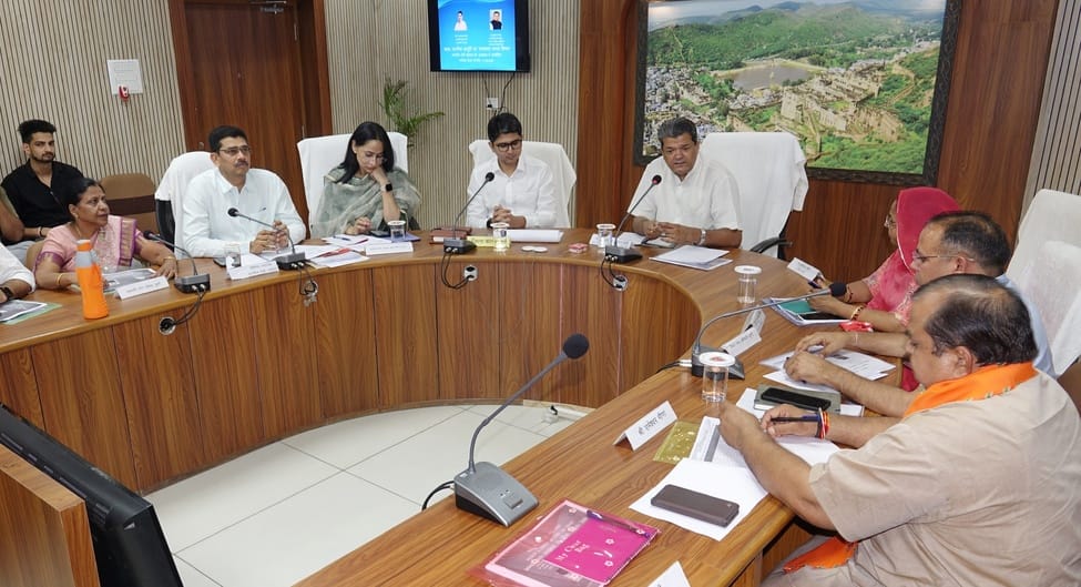 bundi food minister sumit godara reviews schemes progress