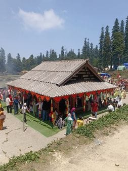 Preparations for Saranahuli fair of Bada Dev Kamrunag complete