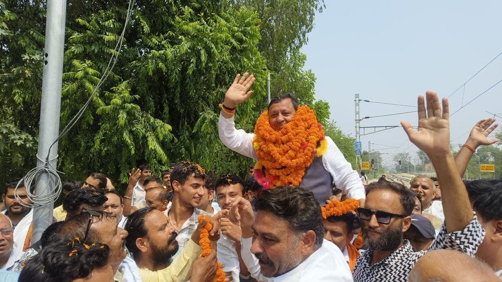 A one kilometre long road show was organised in Bangana Bazaar to welcome Virendra Kanwar