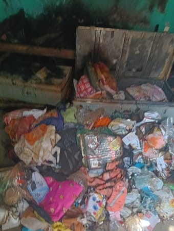 Fire broke out in a house in Bahi, goods including one lakh cash burnt