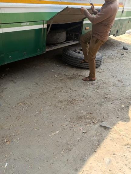 The wheels of the bus stopped 15 km behind Chamba