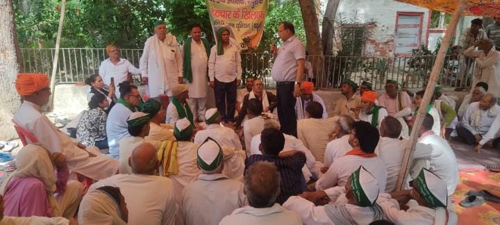City Magistrate arrived to listen to the problems of farmers