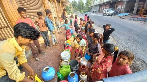 Water crisis deepened due to extreme heat, water level decreased by 50 percent in 22 drinking water schemes