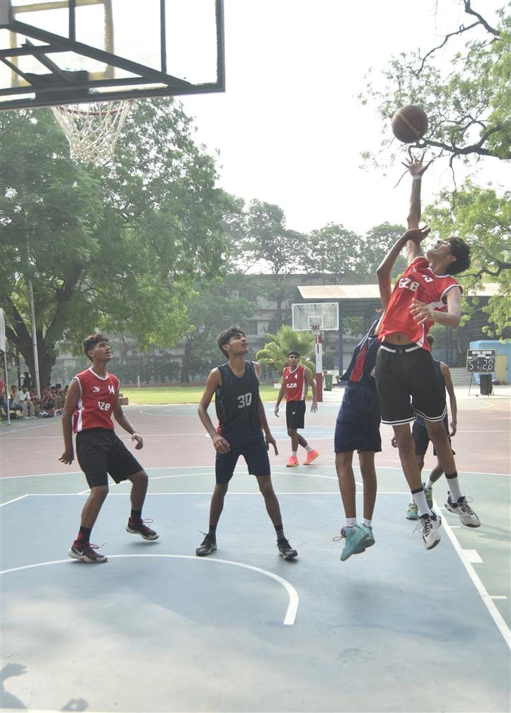 Hapur, Bulandshahr and Baghpat won the matches and took the lead in the tournament