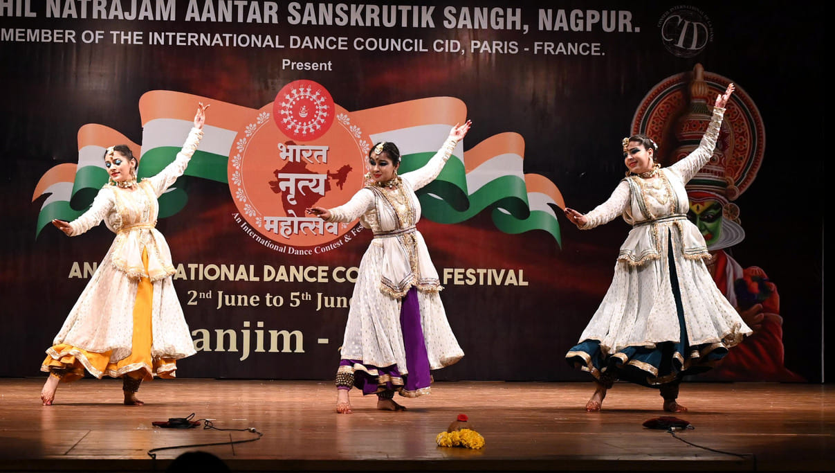 Dancers of Nataraj Kala Kendra shine in international dance competition