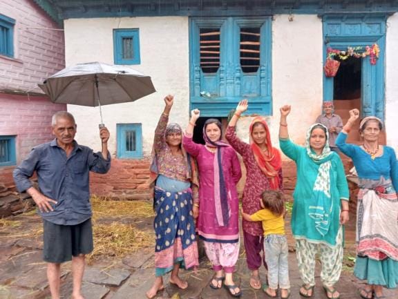 Electricity cut off for four days, current of anger ran among the villagers