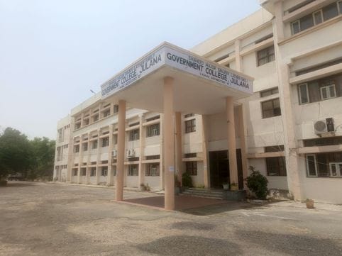 186 students applied for admission