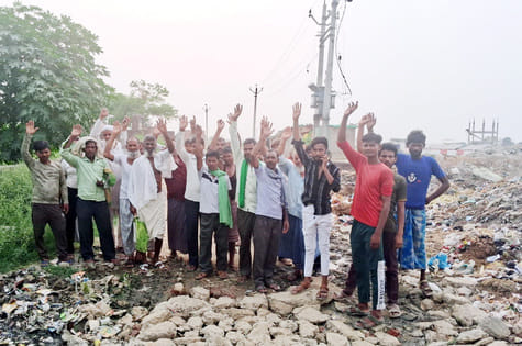 Khairi village drains are broken and filth is spread, villagers protested