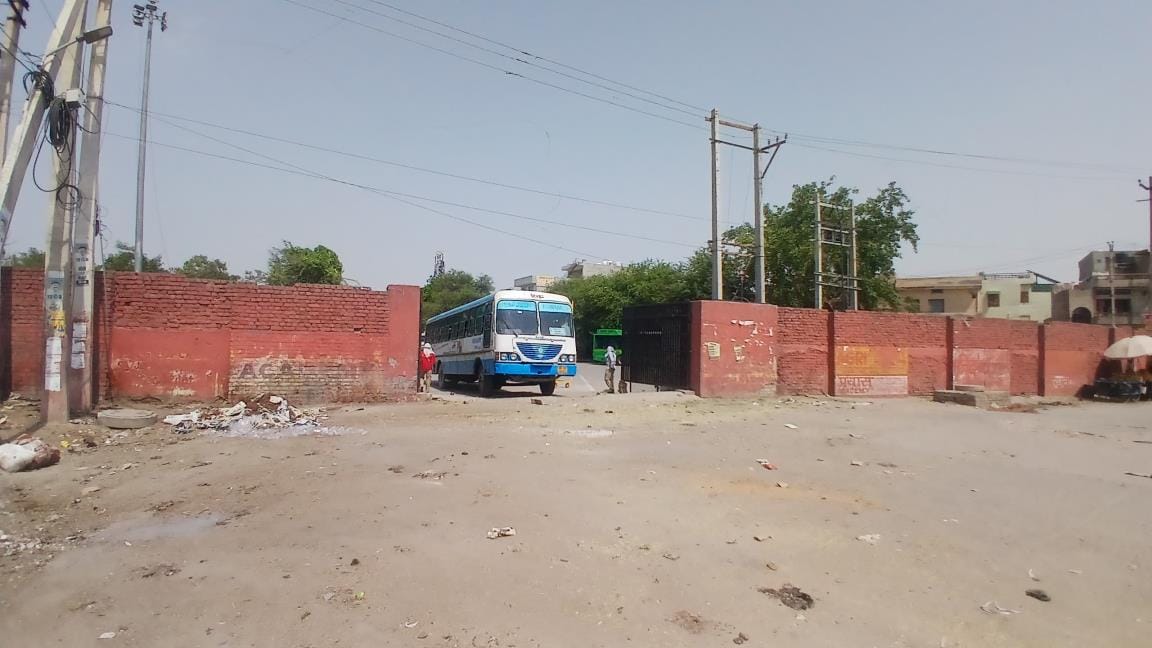 Trial of buses of Balsamand route was done from the rear gate of the bus stand but sewer line is creating an obstacle