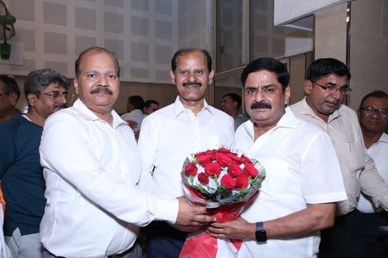 Brijesh became the national president of IFFCO Union for the fourth time, happiness among the employees