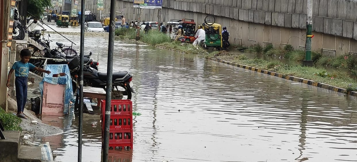 People in the city are thirsty, heavy rain in Kaptanganj