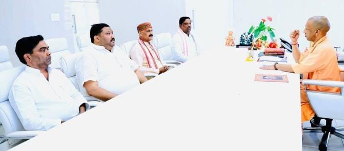 The issue of power cuts and traffic jams was raised