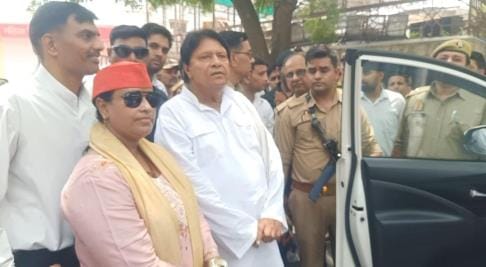 SP MP Ramjilal Suman appeared in the court of Special Judge EC Act