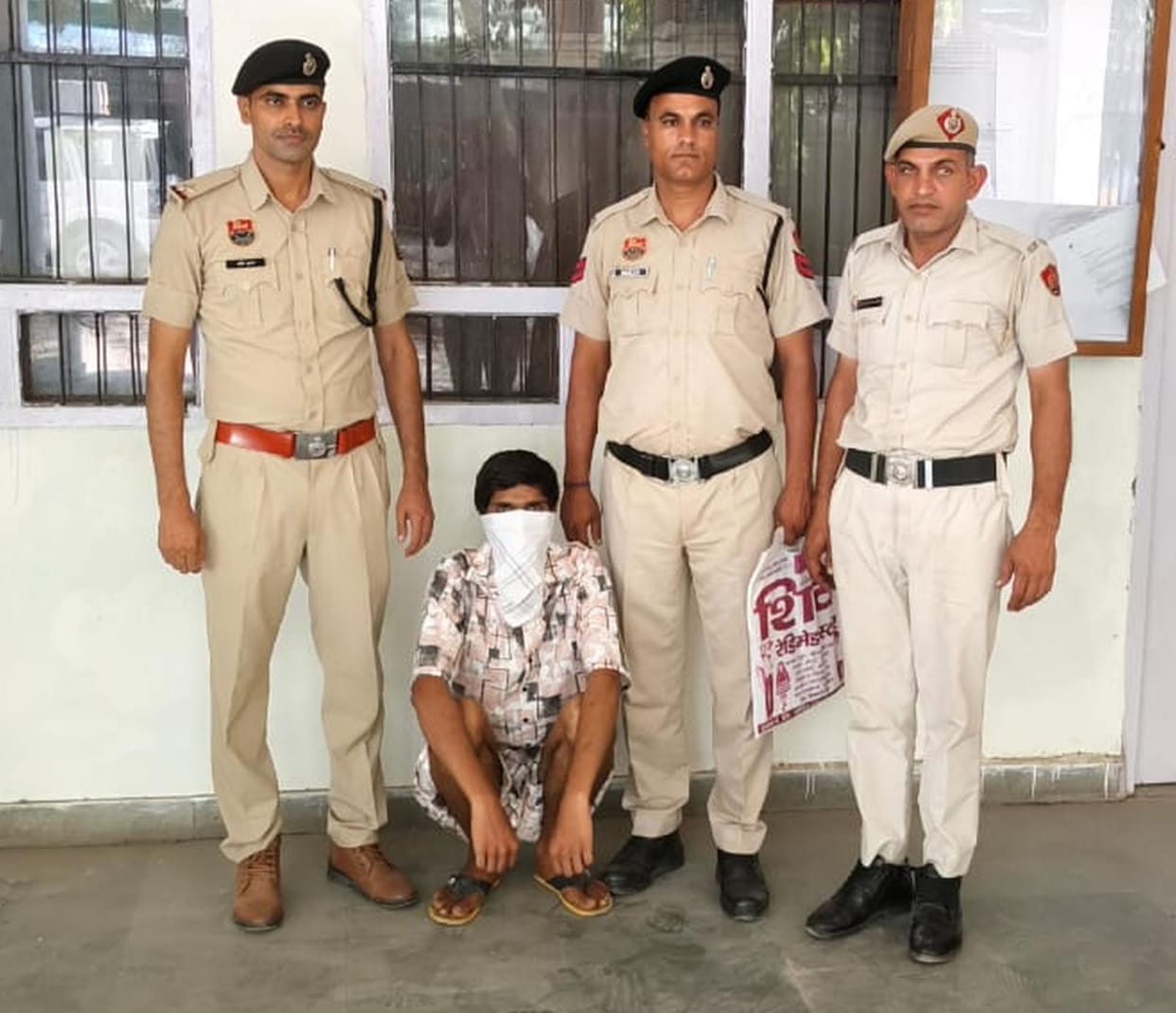 youth arrested with chitta