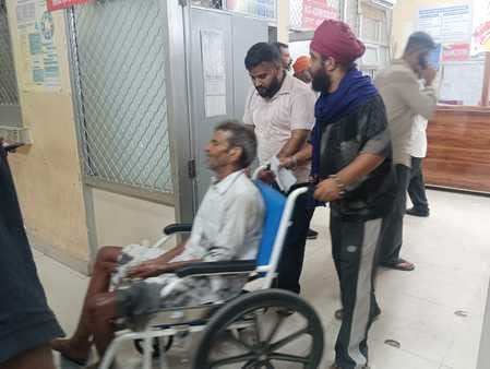 Vehicle of devotees from Punjab overturned in Basoli, one dead, 35 injured