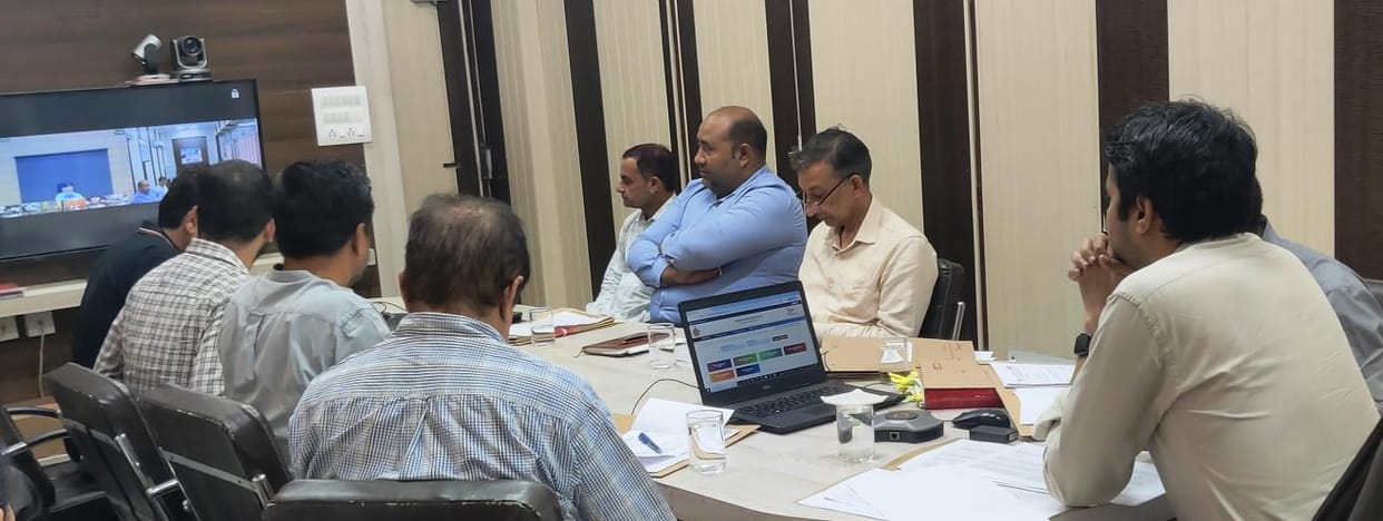 Resolve pending complaints at the earliest
