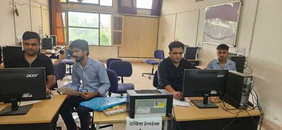 Kalanaur ITI received the most applications at 365