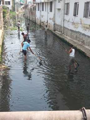 Flaws in cleaning drains, contractors fined