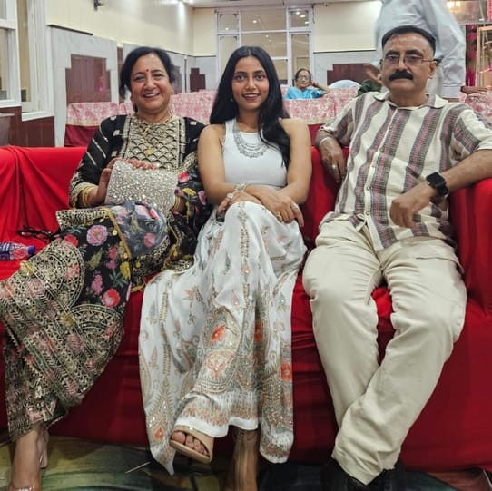 Mrigakshi Raina became a flying officer in the Indian Air Force