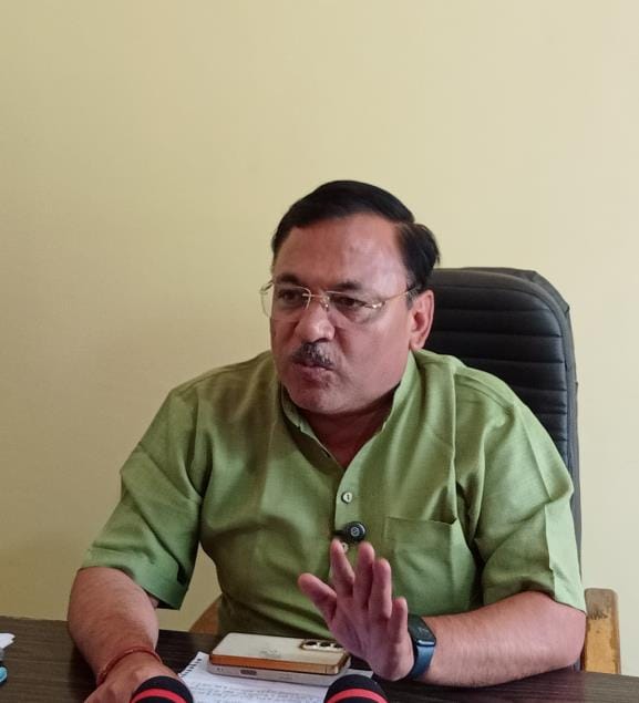 The government is not taking care of the unemployed due to the closure of mining: Aithani