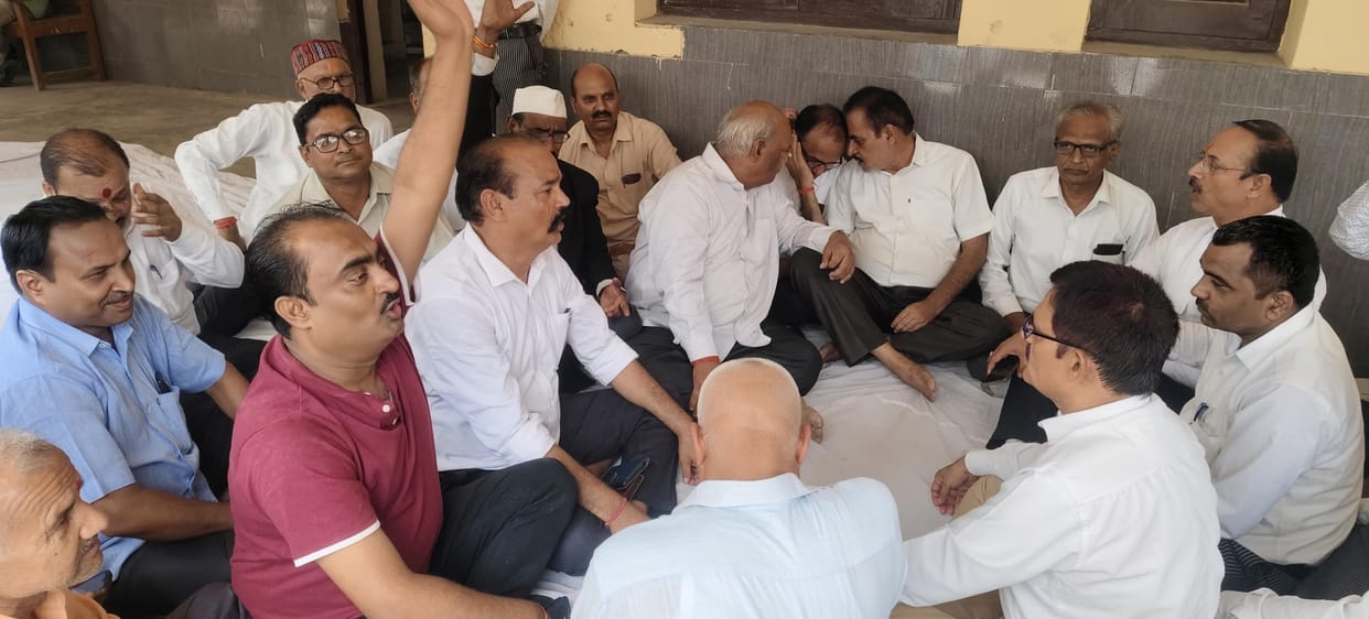 Advocates boycotted revenue courts for the fifth day