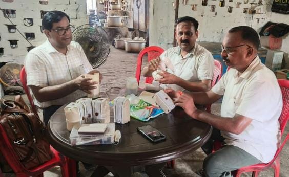 The investigation team took samples of pulses and shahi paneer from the dhaba.