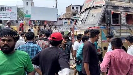 UP Accident Three people died in Ballia accident one is in critical condition young man was killed
