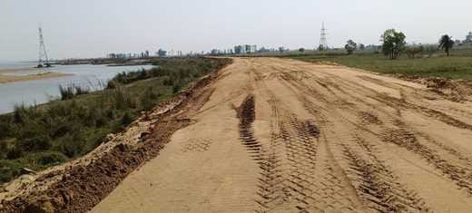 The embankment work will remain incomplete in June, there is danger of flood