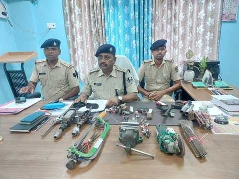 Nalanda news Mini gun factory busted in Chiksaura, Nalanda