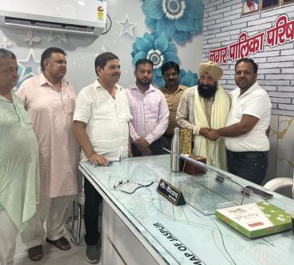 The newly elected office bearers of the Chamber of Commerce were honored