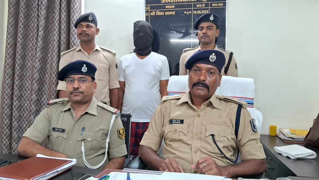 Muzaffarpur Bihar news :wanted wine supplier arrest police search for long time muzaffarpur police