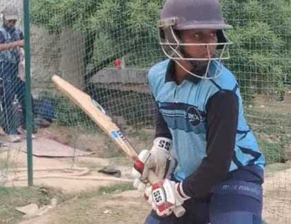 Muzaffarpur Bihar news :ayan raj got tripple century in dustrict leage under 14 first time