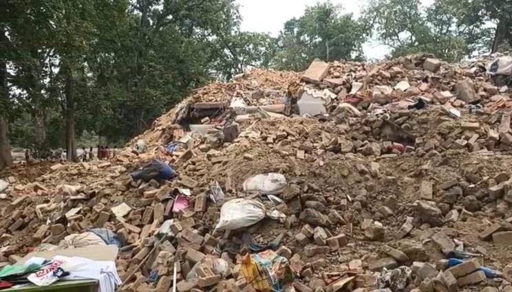 Lakkadshah Dargah: High Court stays action for four weeks