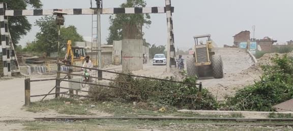 Makhdoomnagar is facing traffic jam and chaos